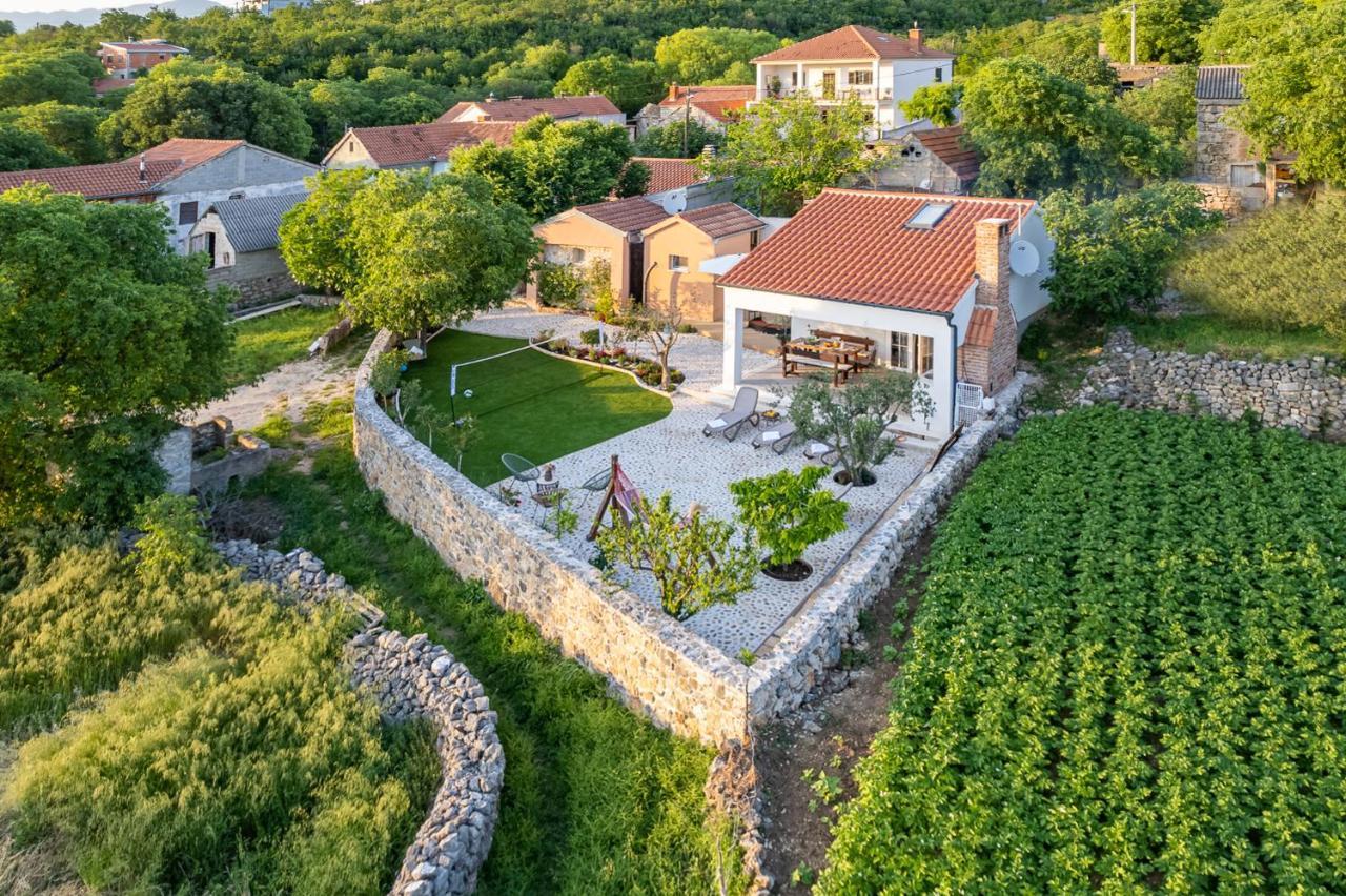 Holiday Home - Villa Thorak Anić Εξωτερικό φωτογραφία
