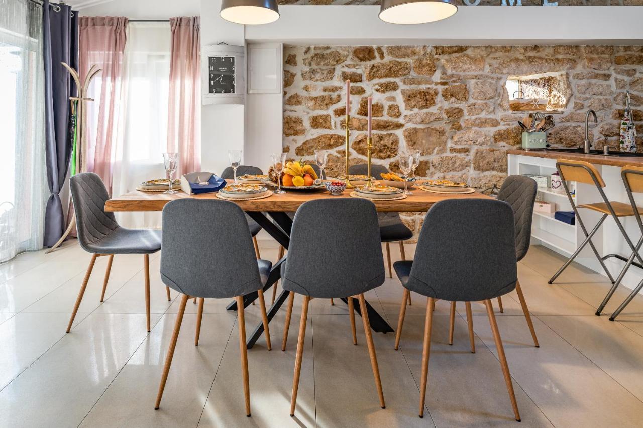 Holiday Home - Villa Thorak Anić Εξωτερικό φωτογραφία