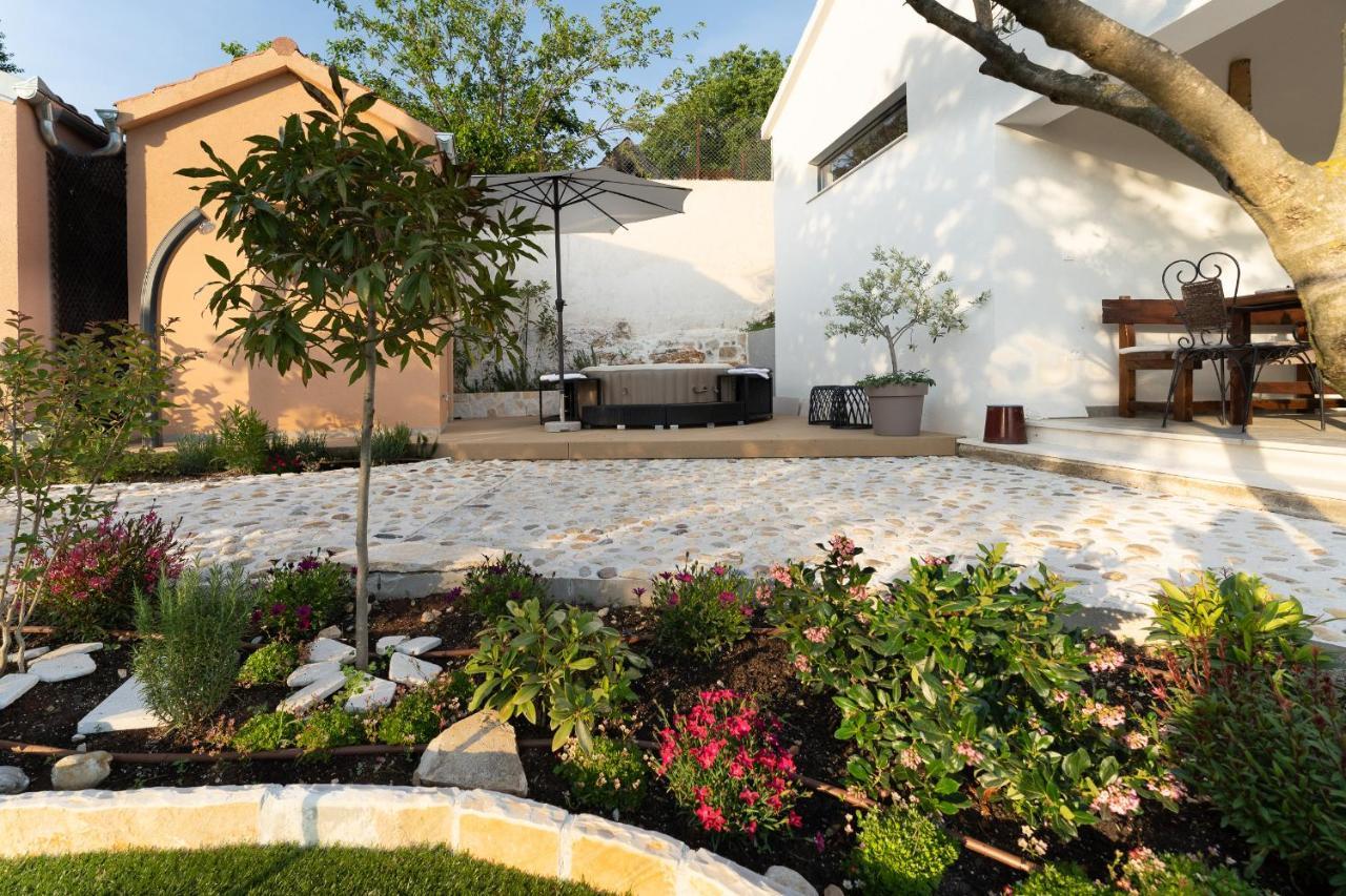 Holiday Home - Villa Thorak Anić Εξωτερικό φωτογραφία