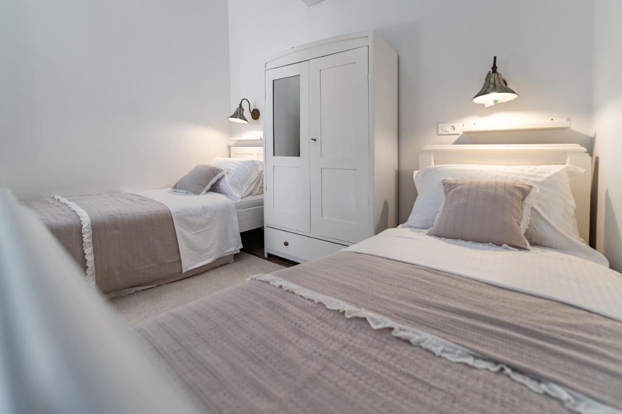 Holiday Home - Villa Thorak Anić Εξωτερικό φωτογραφία