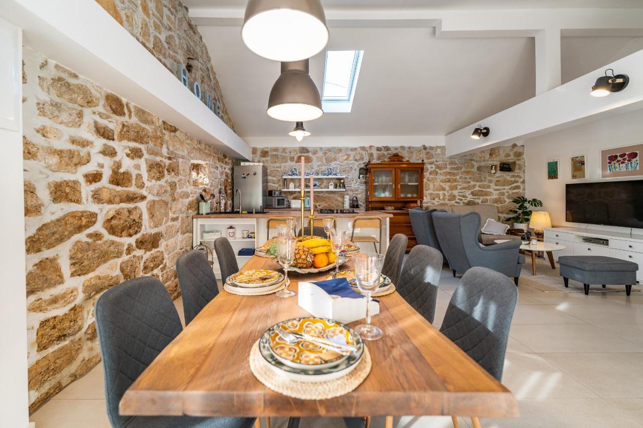 Holiday Home - Villa Thorak Anić Εξωτερικό φωτογραφία
